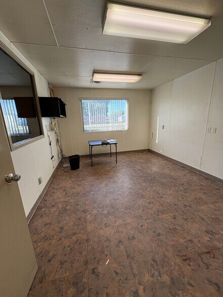 810 Deal St, Highland, IL à vendre - Photo de l’immeuble – Image 3 sur 24