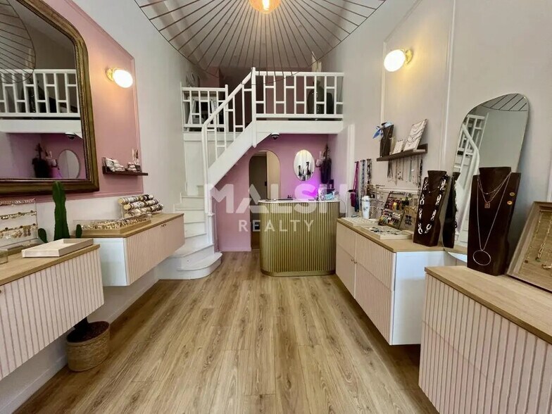 Local commercial dans Lyon à louer - Photo de l’immeuble – Image 1 sur 3