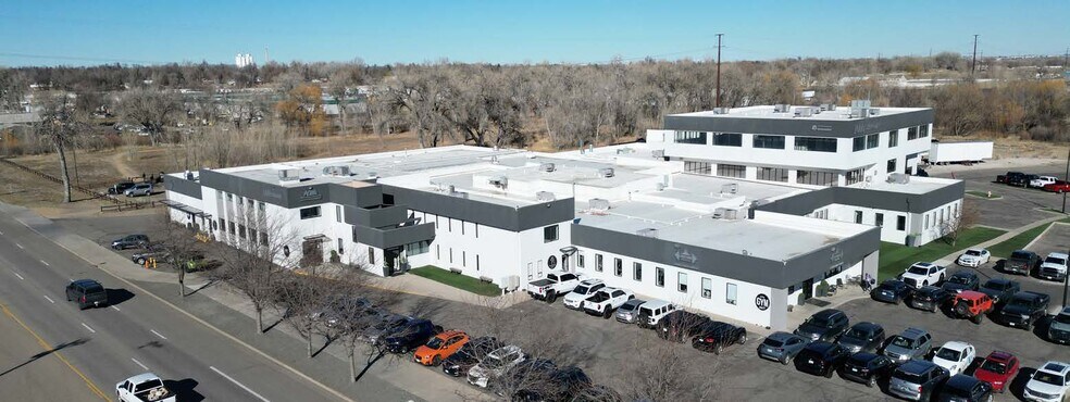 1000 S Lincoln Ave, Loveland, CO à louer - Photo de l’immeuble – Image 2 sur 12