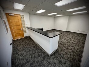 2250 Kalakaua Ave, Honolulu, HI à louer Photo intérieure– Image 2 sur 8
