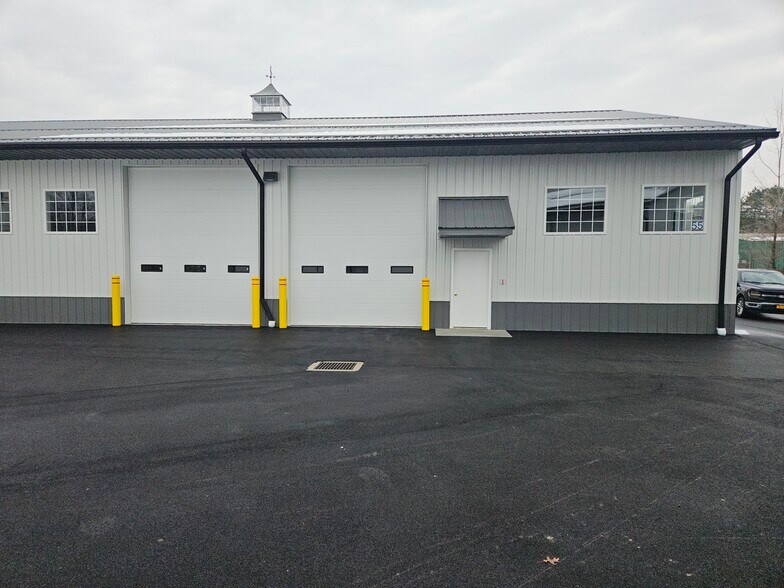 55 Bank St, Orchard Park, NY à vendre - Photo de l’immeuble – Image 3 sur 9