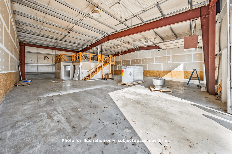 5594 Table Rock Rd, Central Point, OR à louer - Photo de l’immeuble – Image 3 sur 11