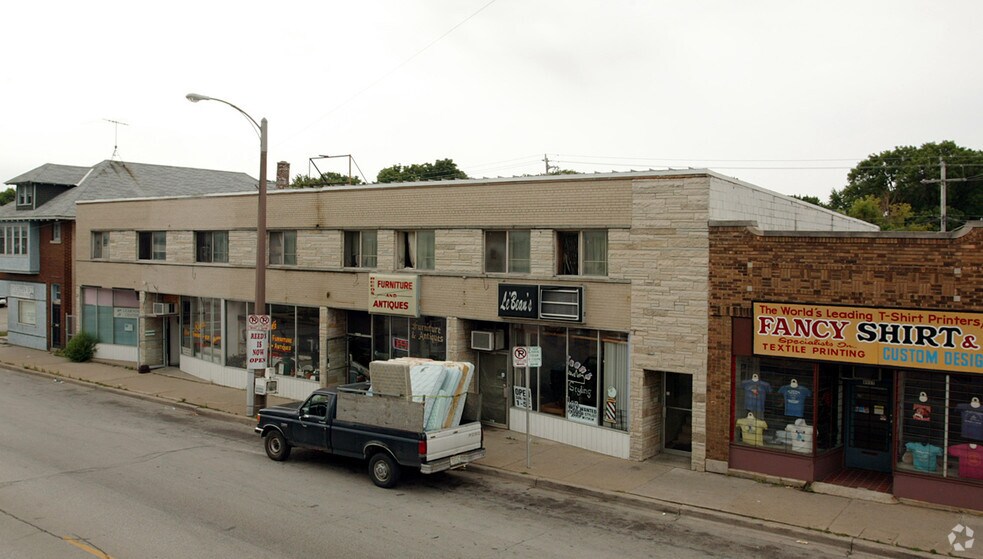 4905-4913 W Center St, Milwaukee, WI à louer - Photo de l’immeuble – Image 2 sur 2