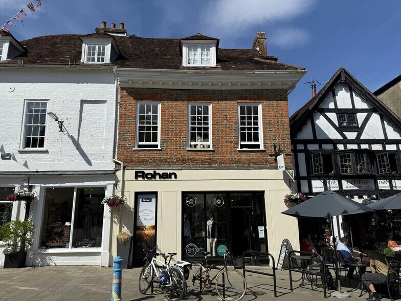 24 The Square, Winchester à louer - Photo de l’immeuble – Image 2 sur 14