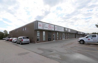 Plus de détails pour 285-311 Norfinch Dr, Toronto, ON - Local d'activités à louer