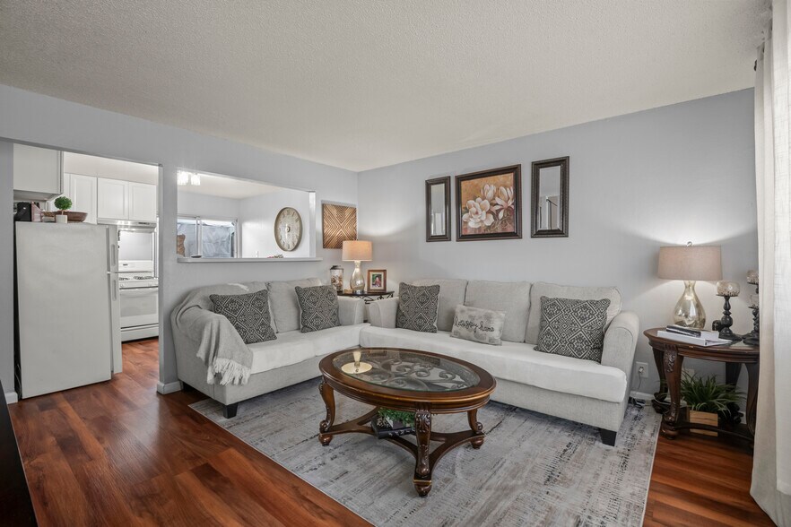 21501-21599 Westpark St, Hayward, CA à vendre - Photo de l’immeuble – Image 3 sur 20