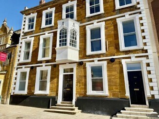 Plus de détails pour 32 Market Sq, Northampton - Local commercial à louer