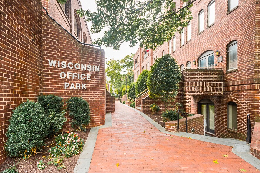 2170-2176 Wisconsin Ave NW, Washington, DC à vendre - Photo de l’immeuble – Image 2 sur 22