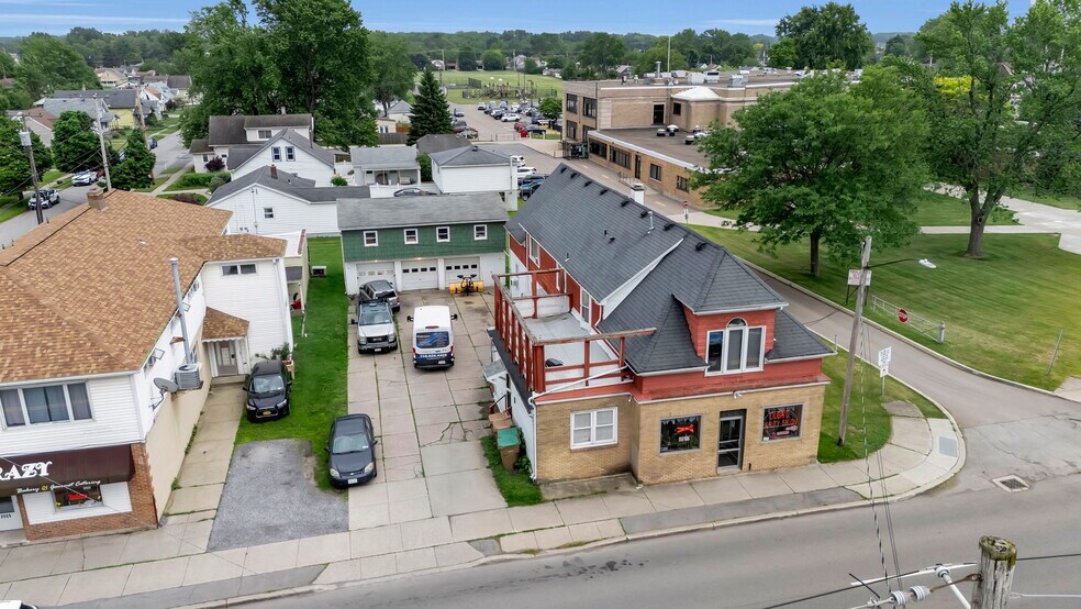 2519 William St, Buffalo, NY à vendre - Photo de l’immeuble – Image 2 sur 16