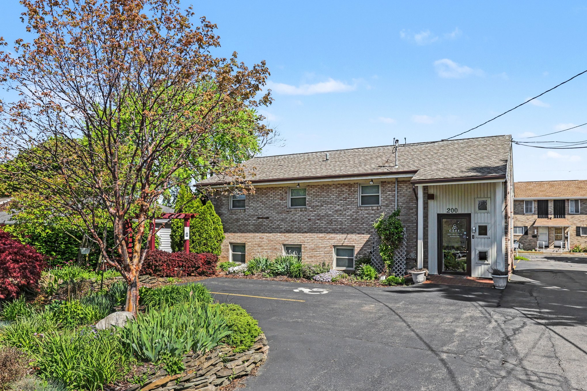 200 Westfall Rd, Rochester, NY à vendre Photo de l’immeuble– Image 1 sur 31
