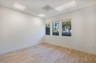 4865 Old Redwood Hwy, Santa Rosa, CA à louer Photo intérieure– Image 1 sur 6