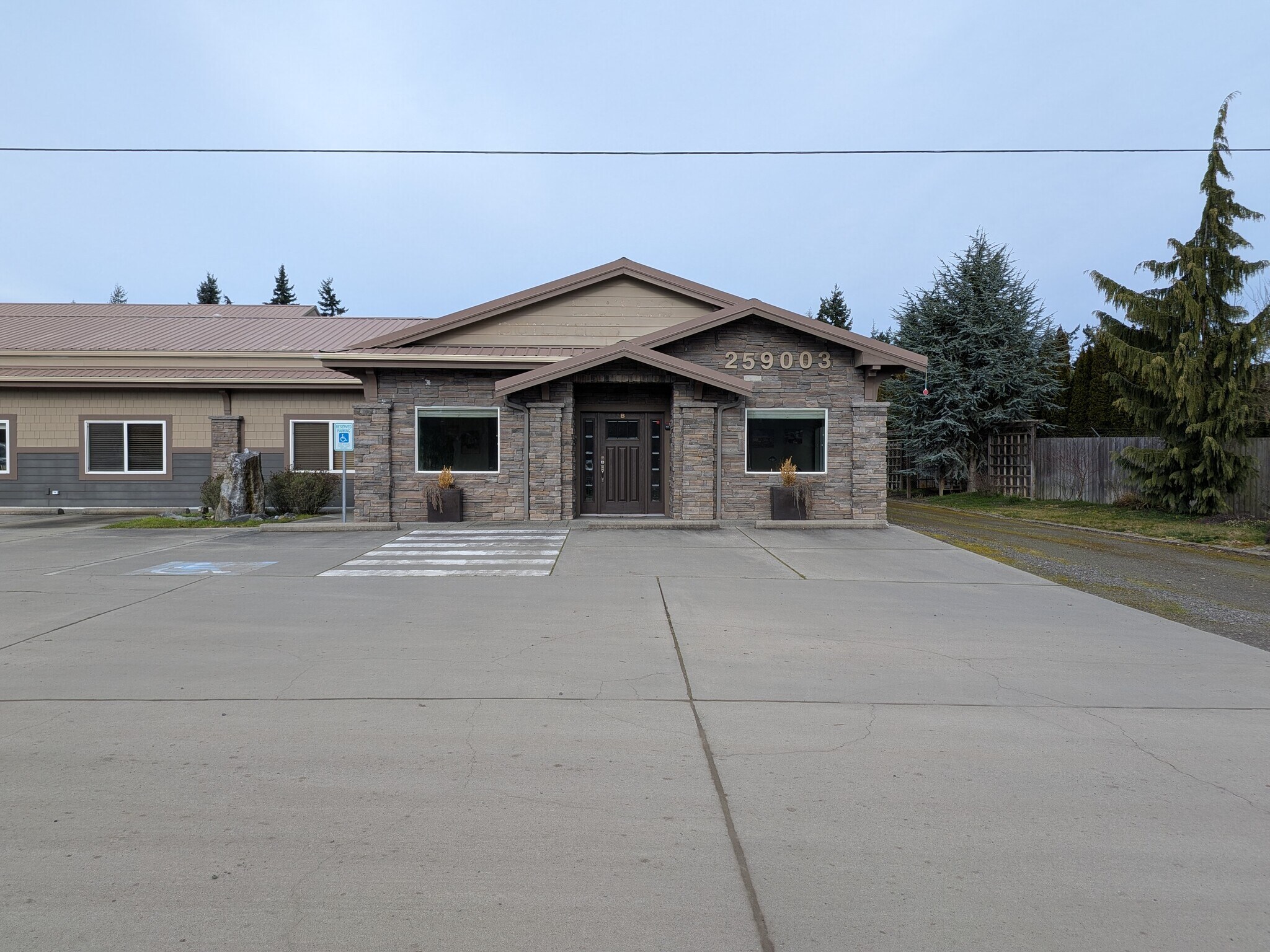 259003 Highway 101, Sequim, WA à louer Photo de l’immeuble– Image 1 sur 32