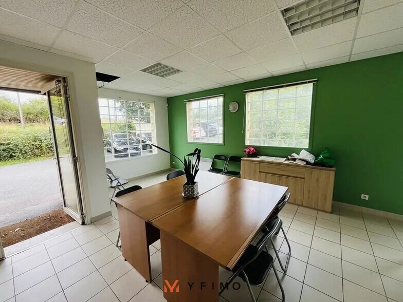 Bureau dans Orgeval à louer - Photo de l’immeuble – Image 3 sur 9