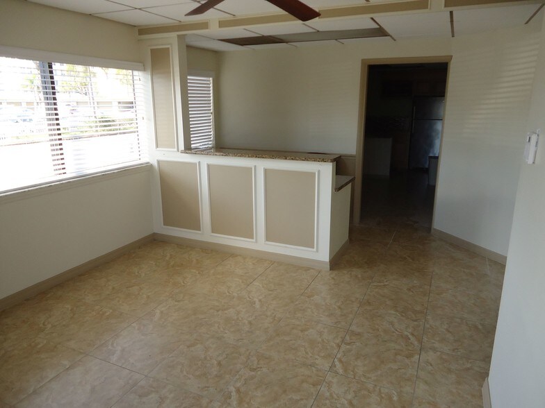 5050 Gulf Blvd, Saint Petersburg, FL à louer - Hall d’entrée – Image 2 sur 6