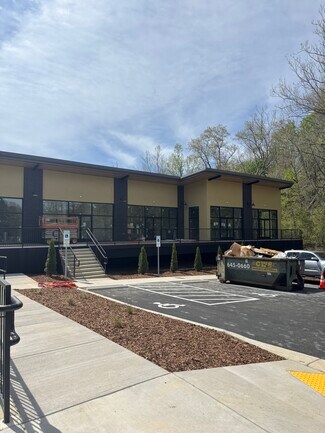 Plus de détails pour 8 Weaverville Rd, Woodfin, NC - Bureau à louer