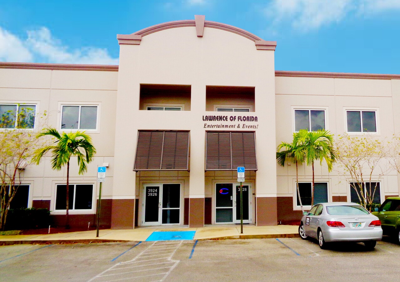 3924-3960 Coral Ridge Dr, Coral Springs, FL 33065 - Lot 3924-7 -  - Photo intérieure - Image 1 of 7