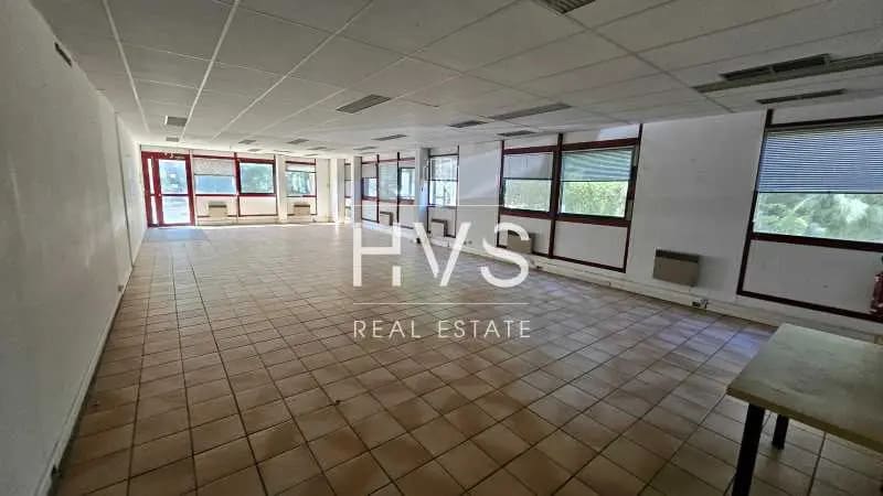 Bureau dans Meyreuil à louer Photo intérieure– Image 1 sur 8