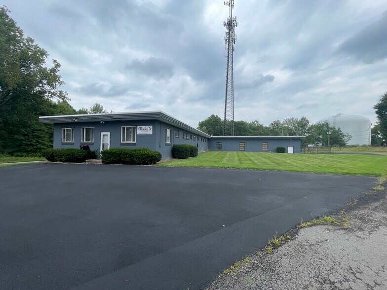 10 Rhoda St, Farrell, PA à louer - Photo de l’immeuble – Image 2 sur 27