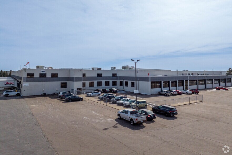 2864 Eagandale Blvd, Eagan, MN à louer - Photo de l’immeuble – Image 2 sur 4