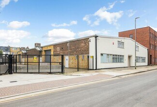 Plus de détails pour Lydden Rd, Londres - Industriel/Logistique à louer