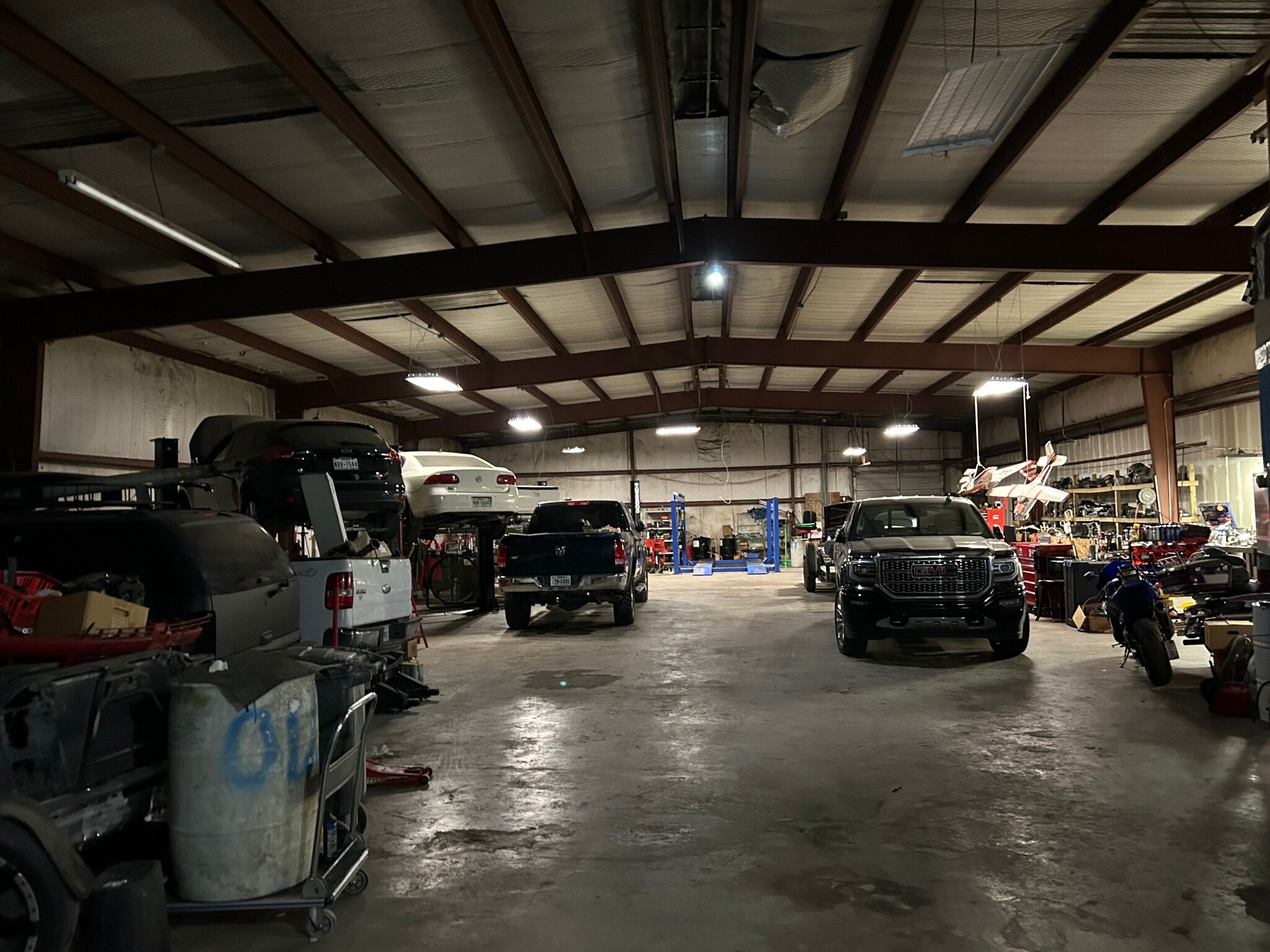 440 N Broadway St, Joshua, TX à louer Photo de l’immeuble– Image 1 sur 13