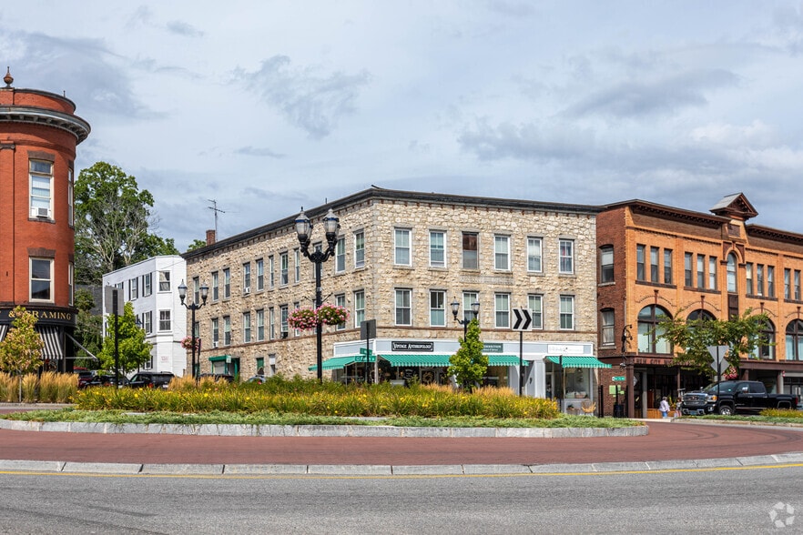 20-24 Main St, Hudson, MA à louer - Photo de l’immeuble – Image 3 sur 4