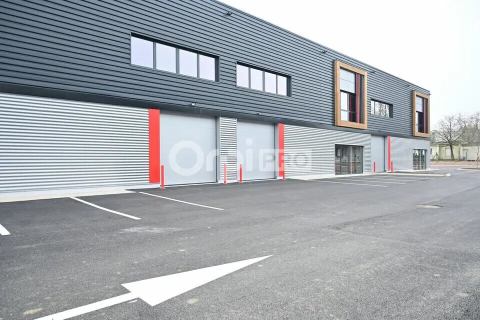 Bureau dans Saint-Quentin-Fallavier à louer Photo de l’immeuble– Image 1 sur 4