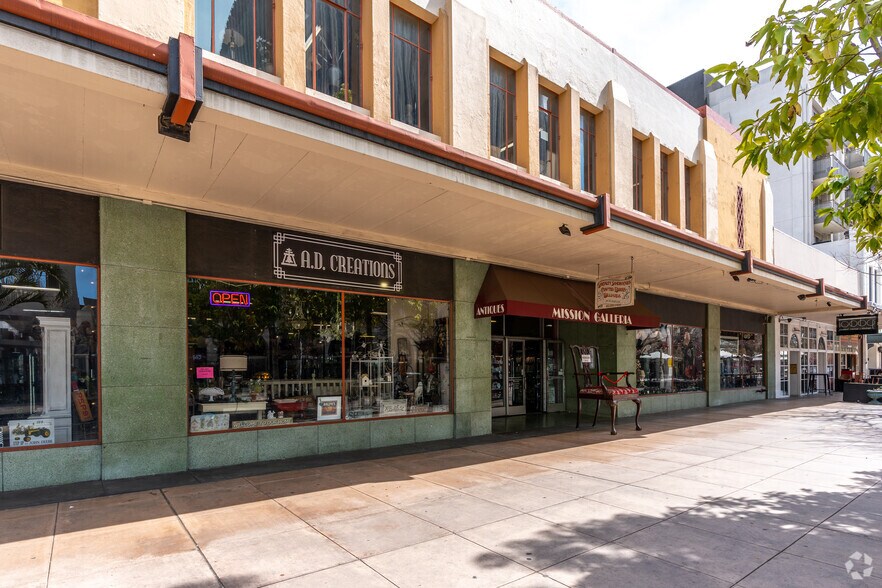 3700 Main St, Riverside, CA à vendre - Photo de l’immeuble – Image 3 sur 5