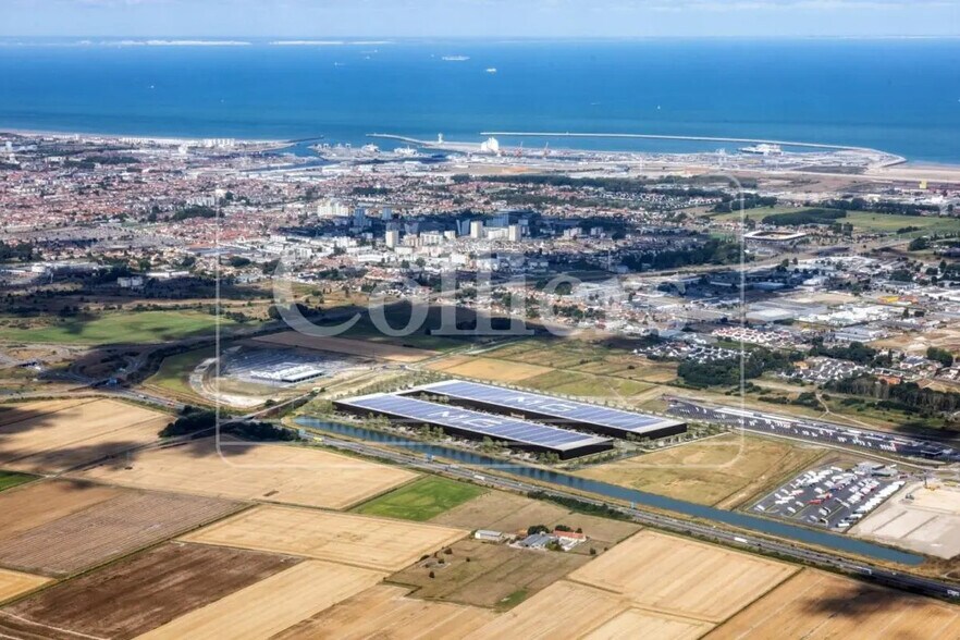 Bureau dans Calais à louer - Photo de l’immeuble – Image 2 sur 5