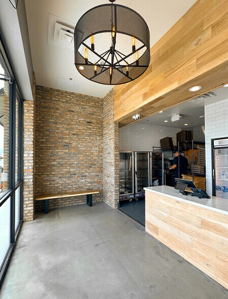 2110 Pearland Pky, Pearland, TX à louer - Photo de l’immeuble – Image 2 sur 5