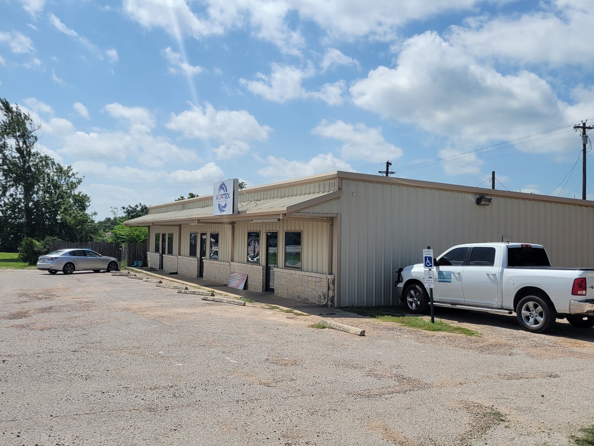 14745 W Tx-29 Hwy, Liberty Hill, TX à louer Photo de l’immeuble– Image 1 sur 5