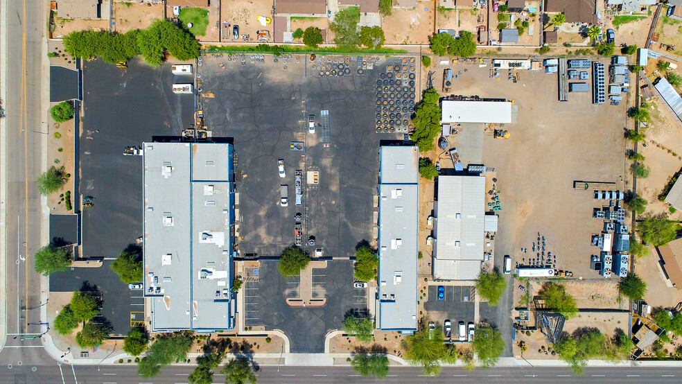 7028 W Van Buren Ave, Phoenix, AZ à louer - Photo de l’immeuble – Image 3 sur 3