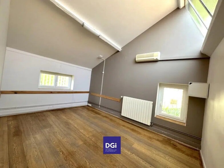 Bureau dans Nîmes à louer - Photo intérieure – Image 3 sur 6