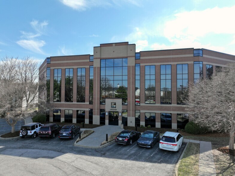 4500 Bowling Blvd, Louisville, KY à vendre - Photo de l’immeuble – Image 3 sur 11
