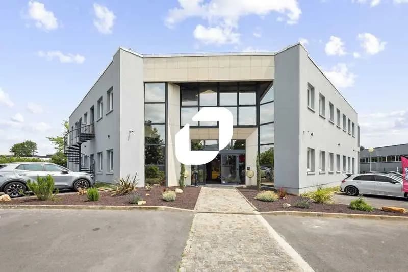 Bureau dans Marcoussis à louer Photo de l’immeuble– Image 1 sur 17