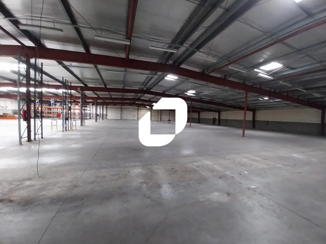 Local d'activités dans Saint-Quentin-Fallavier à vendre Photo intérieure– Image 1 sur 8