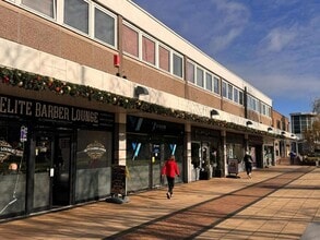 North Walk, Yate à louer Photo de l’immeuble– Image 1 sur 1