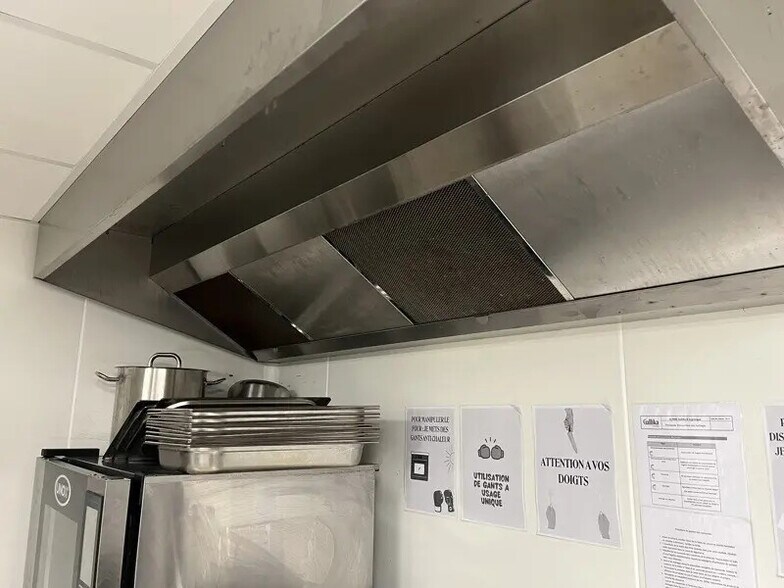 Local commercial dans Bordeaux à vendre - Photo de l’immeuble – Image 2 sur 6