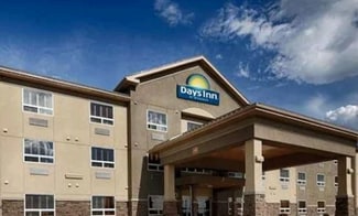 Plus de détails pour 4710 58 St, Redwater, AB - Hôtellerie à vendre