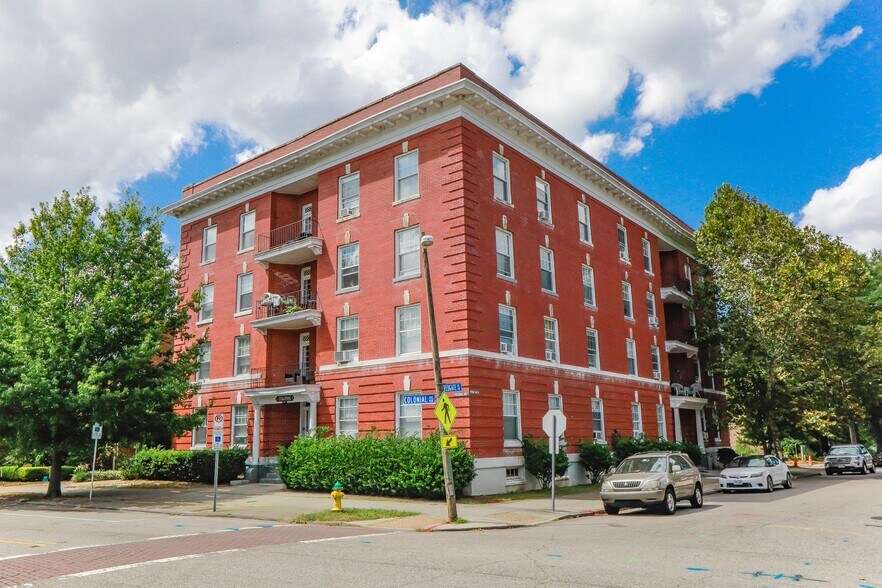 819 Colonial Ave, Norfolk, VA à vendre - Photo de l’immeuble – Image 1 sur 32