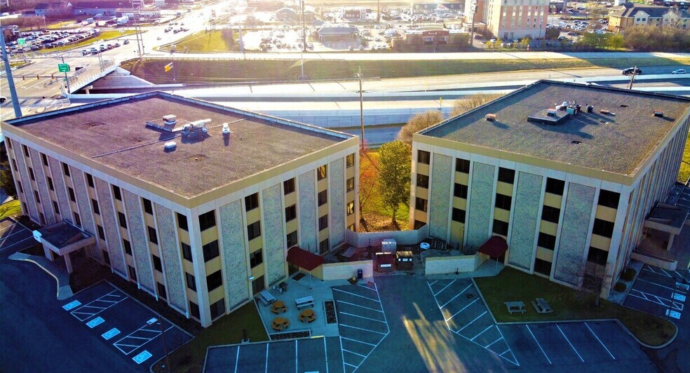 6500 Poe Ave, Dayton, OH à vendre - Photo de l’immeuble – Image 3 sur 8