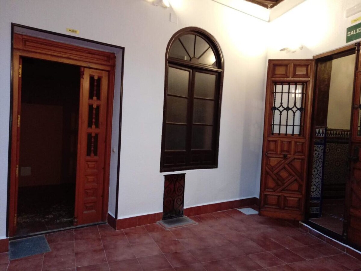 Toledo, TOL 45001 - - - Photo intérieure - Image 1 of 9