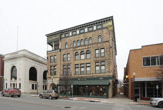 Plus de détails pour 221 Glen St, Glens Falls, NY - Bureau/Local commercial à louer