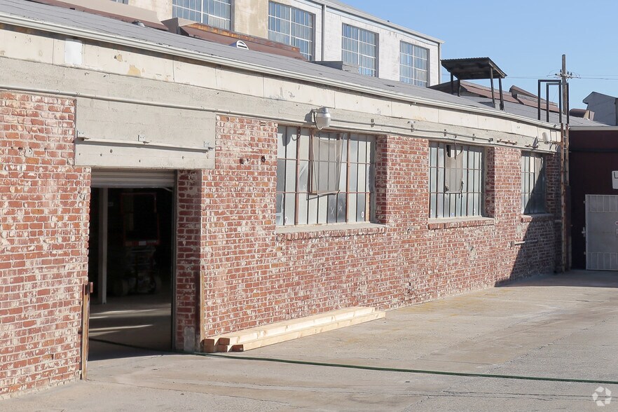 4740 Everett Ave, Vernon, CA à vendre - Photo de l’immeuble – Image 3 sur 5