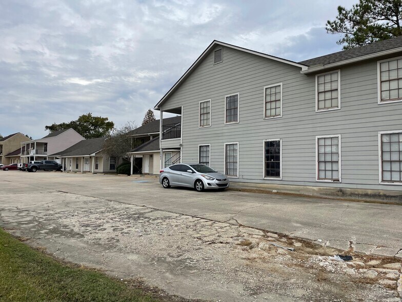12097 Old Hammond Hwy, Baton Rouge, LA à vendre - Photo de l’immeuble – Image 3 sur 6