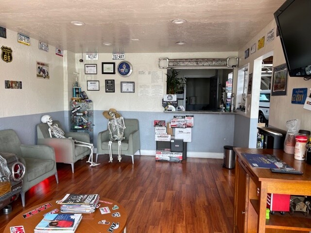 1672 E 14th St, San Leandro, CA à vendre - Photo intérieure – Image 3 sur 15