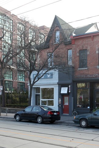 Plus de détails pour 907 Queen St W, Toronto, ON - Local commercial à louer