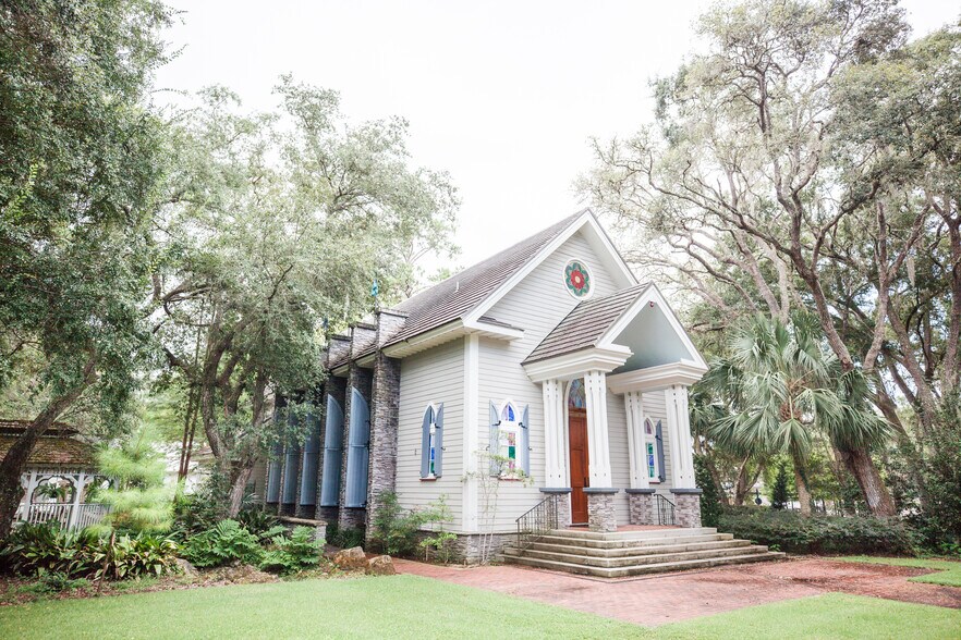 219 Highway 51 NE, Steinhatchee, FL à vendre - Photo de l’immeuble – Image 2 sur 44