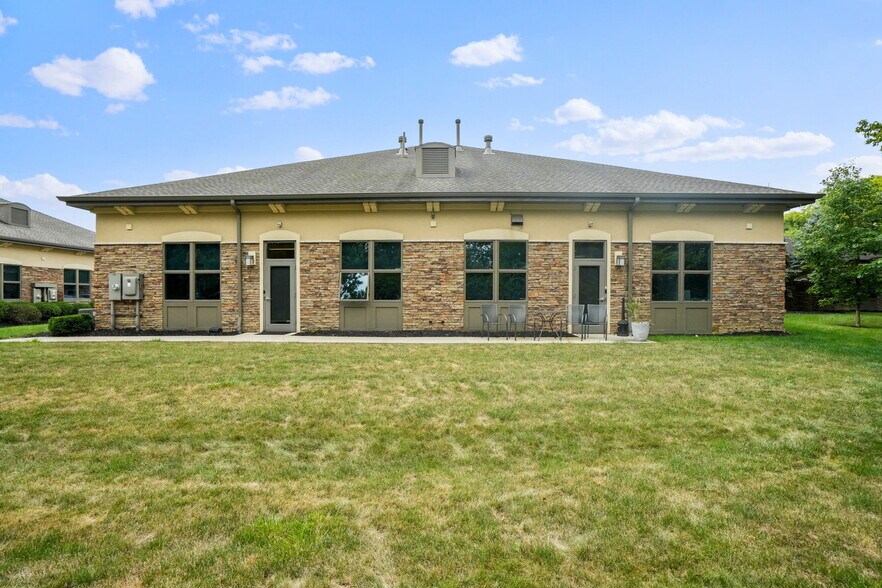 6185 Emerald Pky, Dublin, OH à vendre - Photo de l’immeuble – Image 1 sur 19