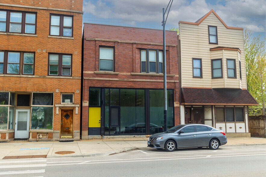 3489 N Elston Ave, Chicago, IL à vendre - Photo de l’immeuble – Image 1 sur 17